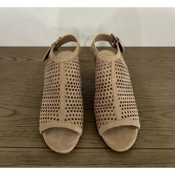 Unisa Ungaila Tan Faux Leather Heeled Slingback Open Toe Sandals Womens 6M - Picture 2 of 6